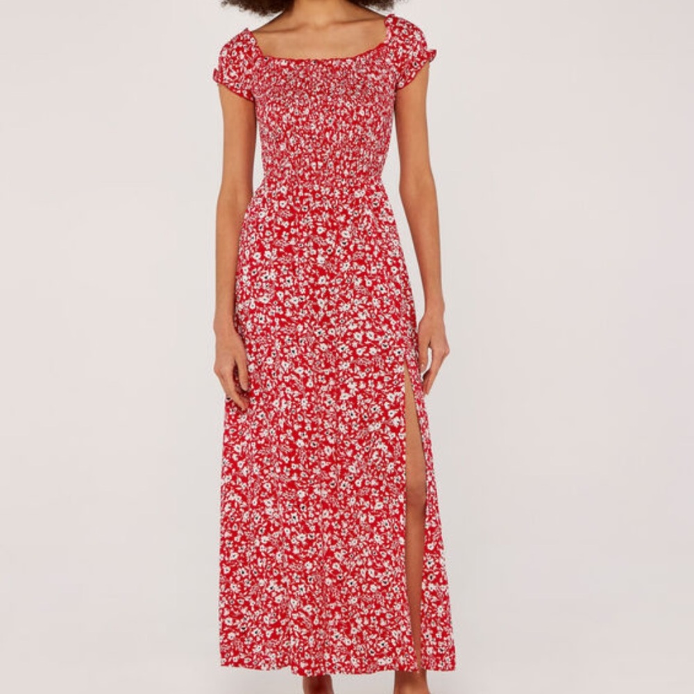 Holiday Ready Apricot Red Floral Smocked Maxi Dress with Slit Size 8 Soft
